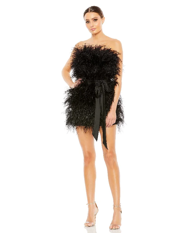 Stylish Women's Garments For Holidays Mac Duggal A11436 Short Feather Cocktail Mini Dress