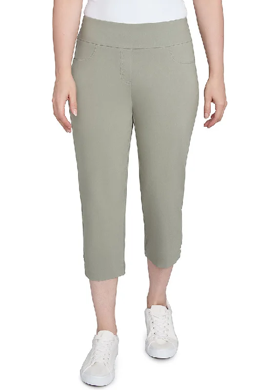 Women's Vacation Attire Spring Forward Pull-On Capri Pant