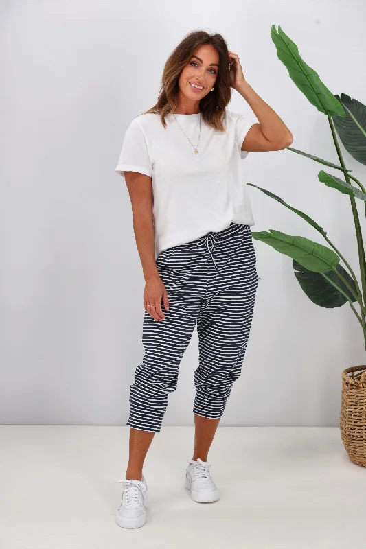 Women's Functional Outfit For Outdoor Activities Shine On Essentials Stripe Pant Navy White Stripe