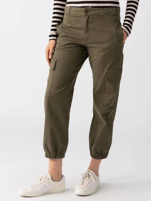 Women's Relaxed Outfit Take Over Jogger Mid-Rise Pant Kalamata